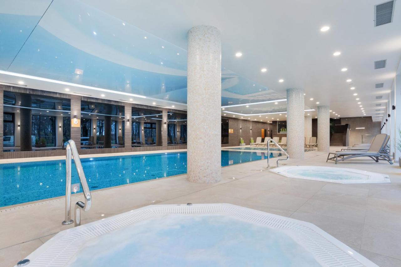 Luxurious Apartment Nadmorskie Tarasy Kolobrzeg By Renters Prestige Ngoại thất bức ảnh