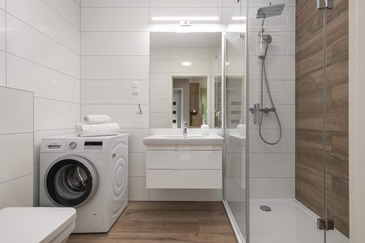 Luxurious Apartment Nadmorskie Tarasy Kolobrzeg By Renters Prestige Ngoại thất bức ảnh